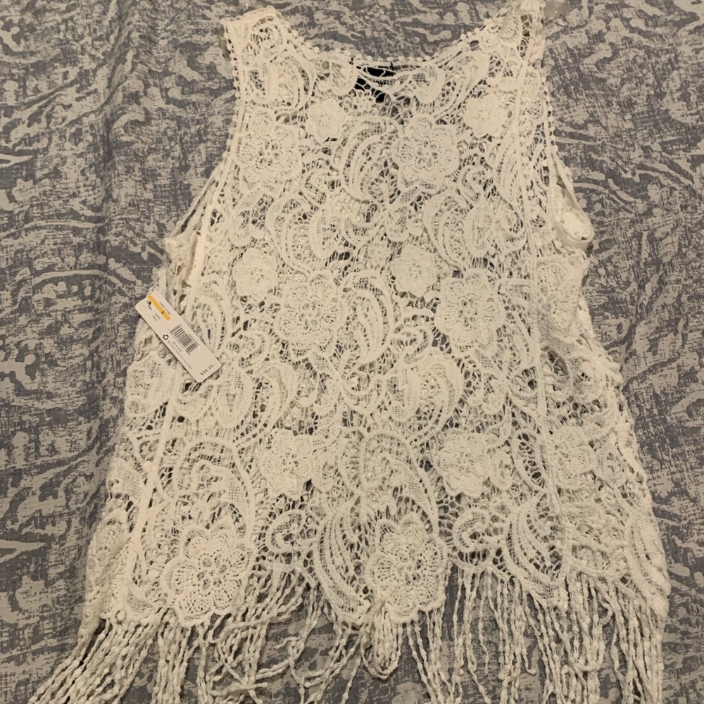 Women’s lace overlay